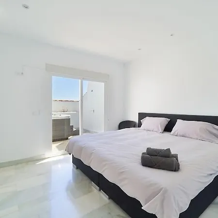 Superbe Avec Jaccuzi Apartman Marbella