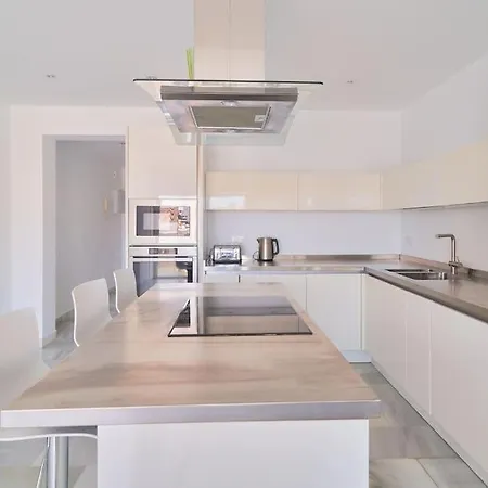 Apartment Superbe Avec Jaccuzi Marbella