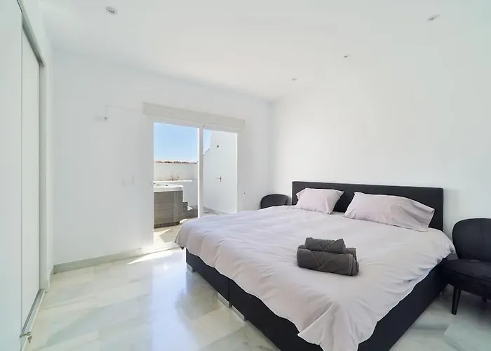 Superbe Avec Jaccuzi Апартаменты Марбелья