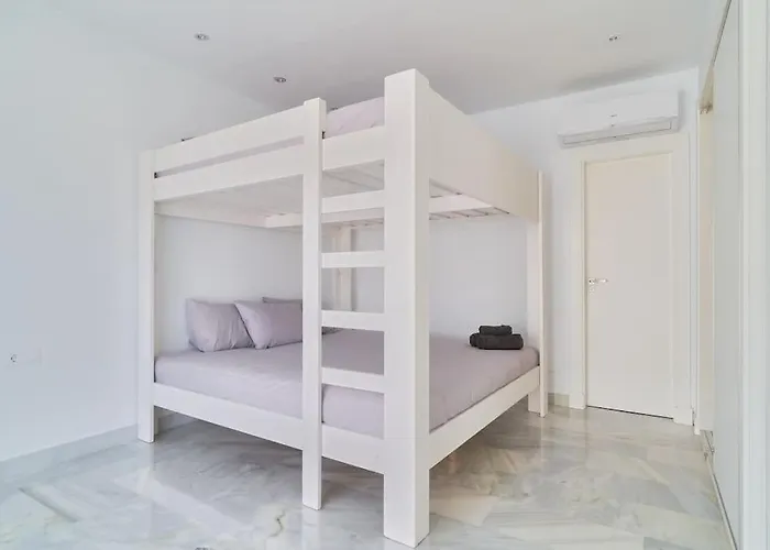 Superbe Avec Jaccuzi Апартаменты *