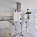Superbe Avec Jaccuzi ماربيا